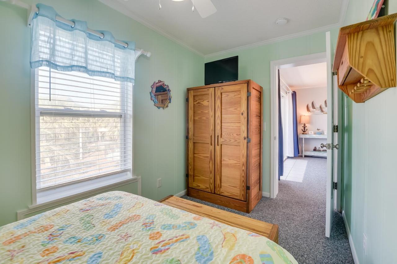Sunny Condo - Private Ocean Isle Beach Access! Exterior photo